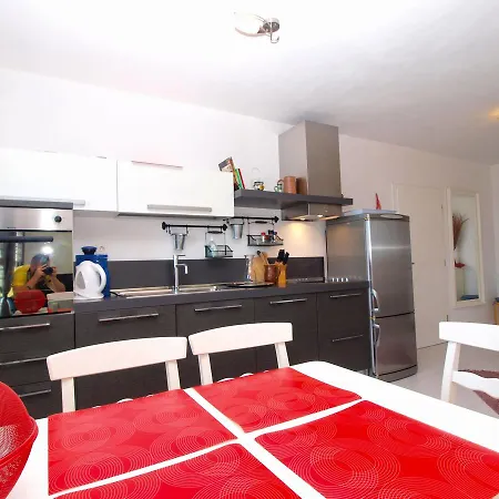 Apartman Bozo 1418 *