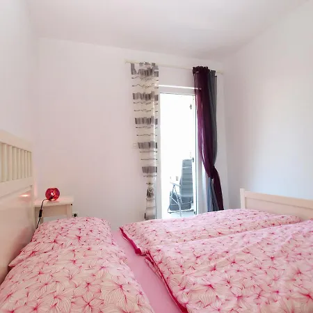 Bozo 1418 Apartment *